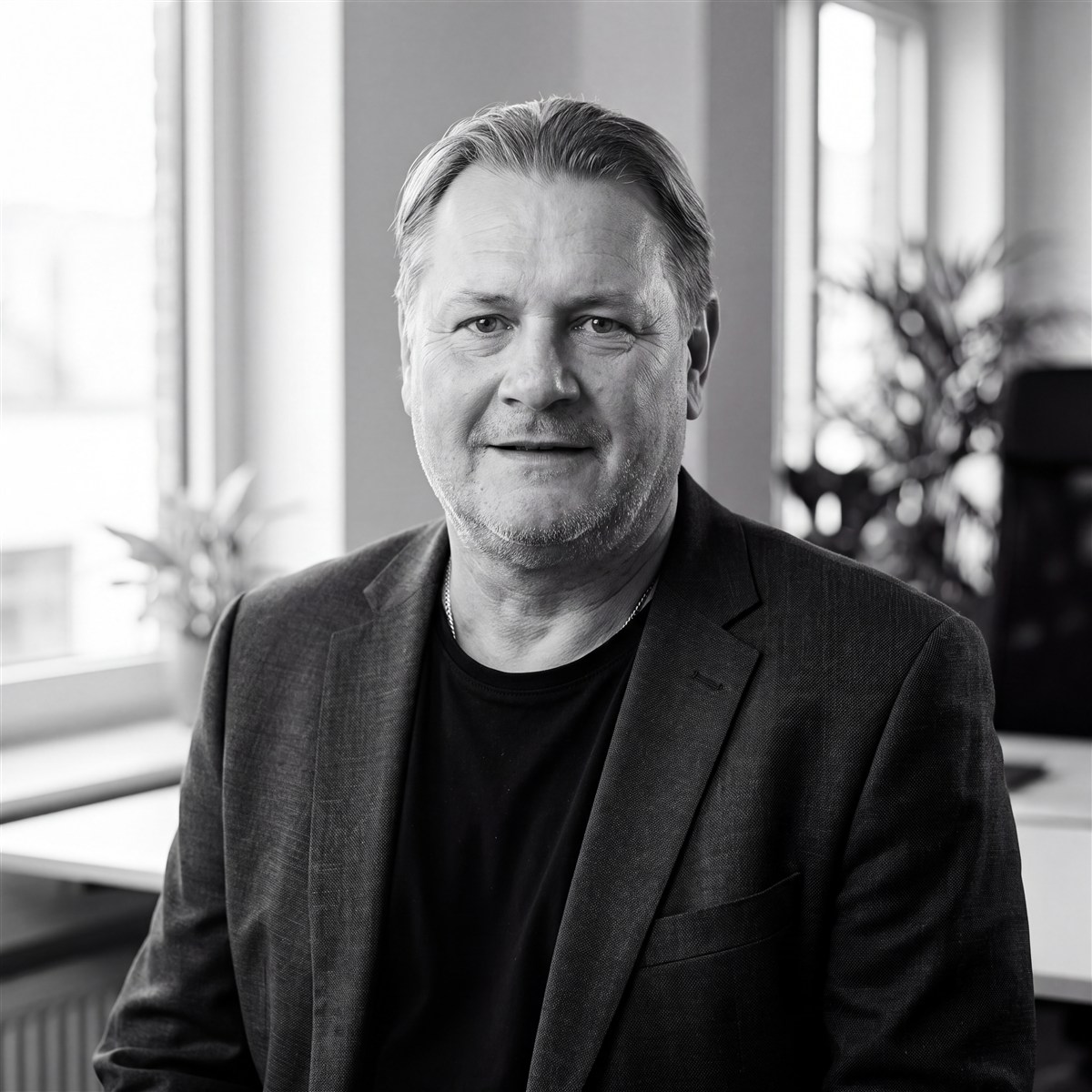 Jozsef Varga, Business and Operations Advisor